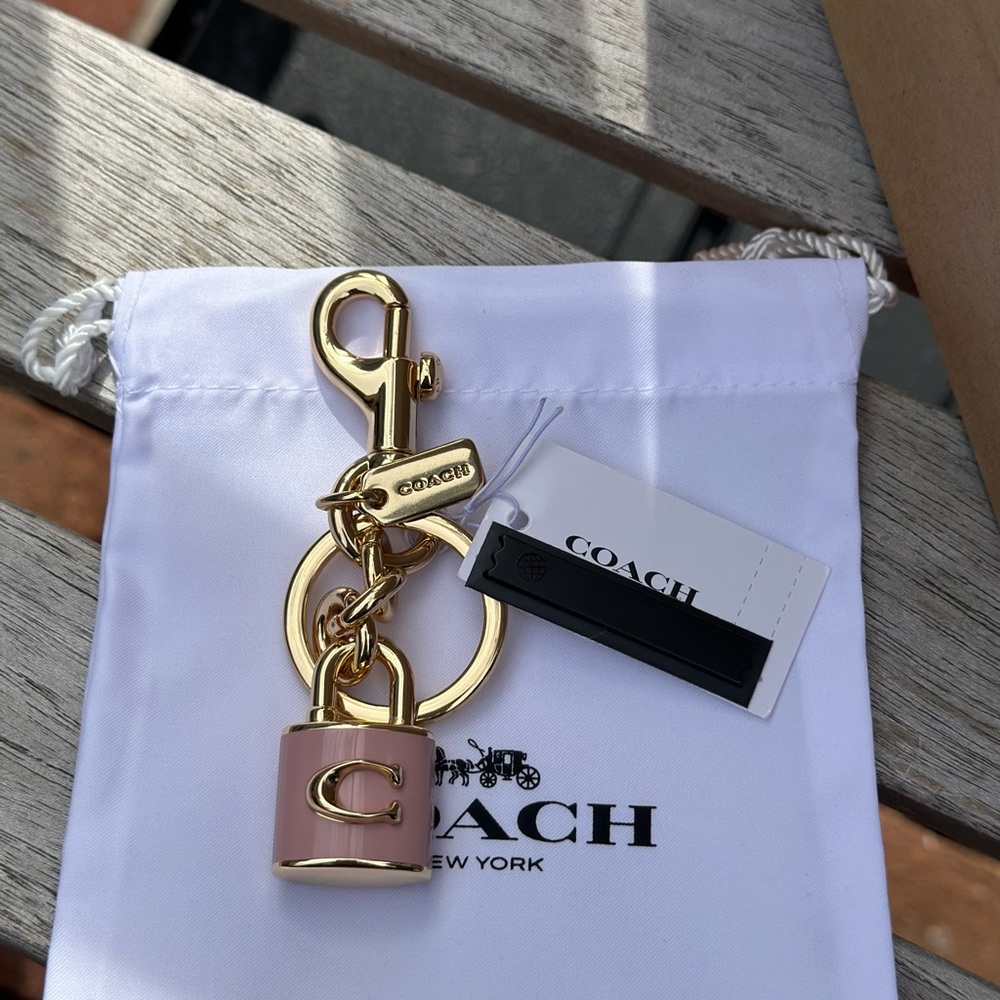 🌸🌸 Coach Lock Bag Charm - Picture 4 of 6